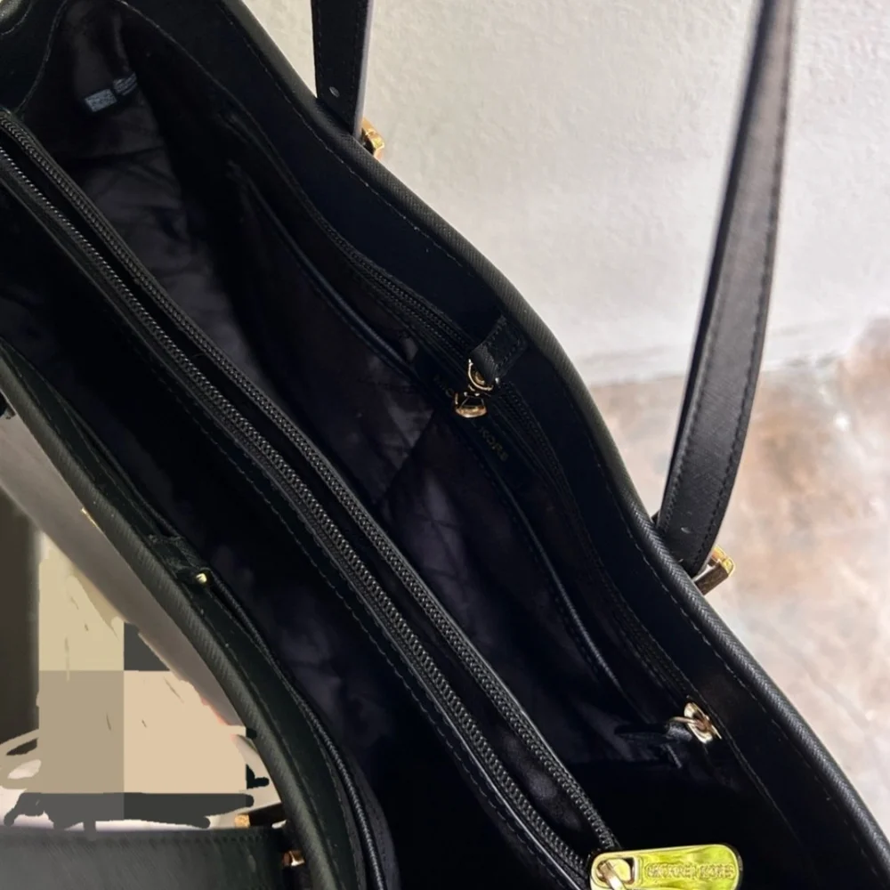 Michael Kors Black Jet set travel tote Bag - Picture 11 of 11